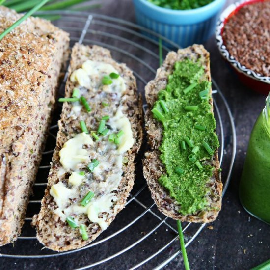 Whole Spelt Chive Bread with Flaxseed - Recipe photo by angiesrecipes
