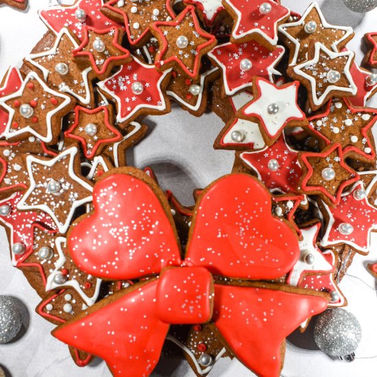 Gingerbread Wreath - Recipe photo by bastecutfold