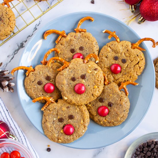 Christmas Reindeer Cookies - Recipe photo by ThrivingInParenting