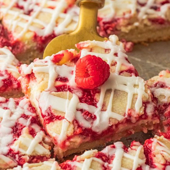Raspberries and Cream Bars - Recipe photo by eatdessertsnack