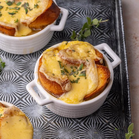 Hearty Vegetarian French Onion Soup - Recipe photo by marleysmenu