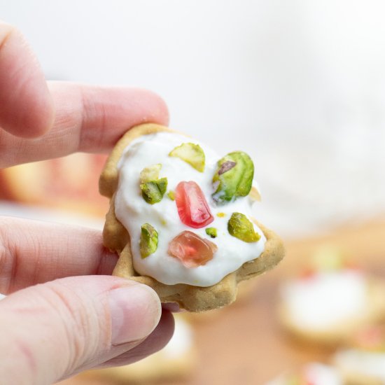 Holiday Stracciatella Bites - Recipe photo by Little Nomads Recipes