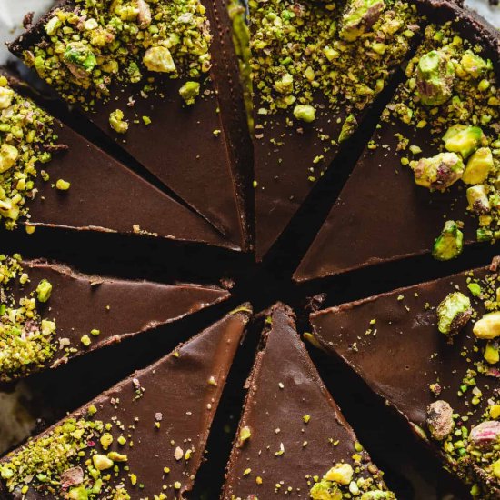 No-Bake Chocolate Pistachio Cake - Recipe photo by ImmigrantsTable