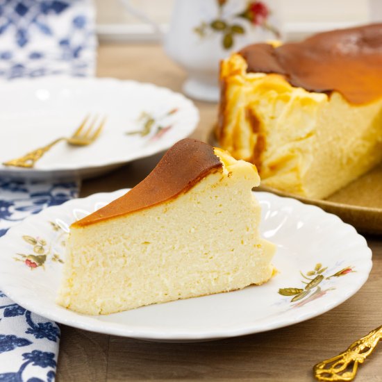Burnt Basque cheesecake - Recipe photo by mecooks.com
