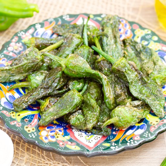Fried Padron Peppers - Recipe photo by mecooks.com