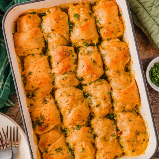 Cheesy Chicken Crescent Rolls - Recipe photo by thecookinchicks