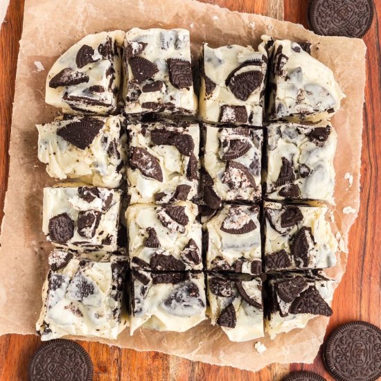 Oreo Fudge - Recipe photo by Grits and Pinecones