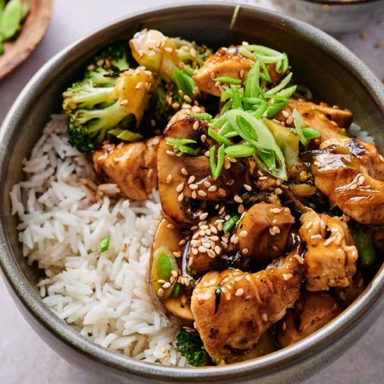 Chicken and Broccoli Stir Fry - Recipe photo by SplashofTaste