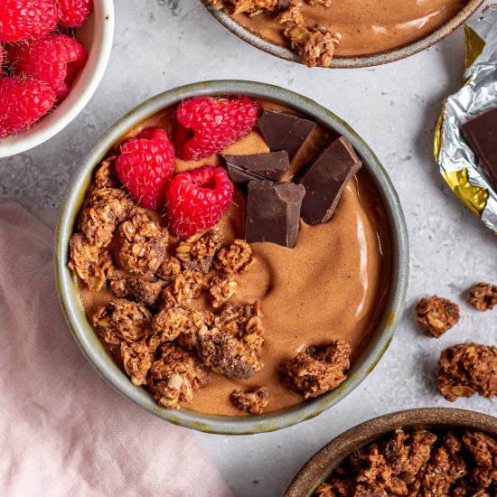 Chocolate Banana Smoothie Bowl - Recipe photo by EatPlantily