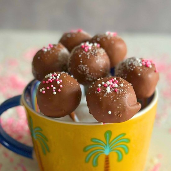 Pistachio Cake Pops - Recipe photo by JoinYourLife Food Recipes