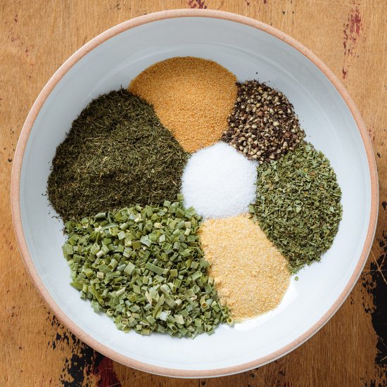 Dairy-Free Ranch Seasoning - Recipe photo by thehealthfulideas
