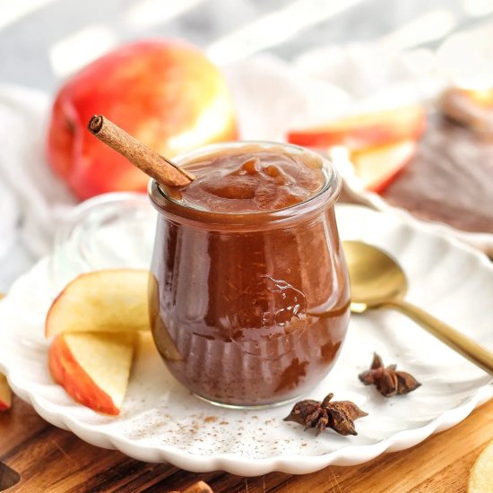 Slow Cooker Apple Butter - Recipe photo by Ereese