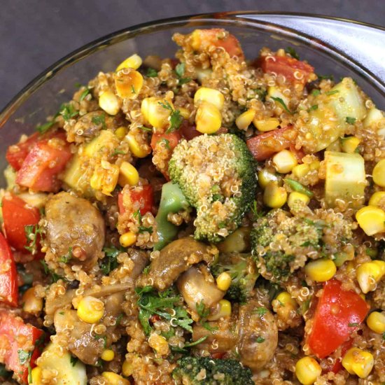 Quinoa Salad with Mushrooms - Recipe photo by kushigalu