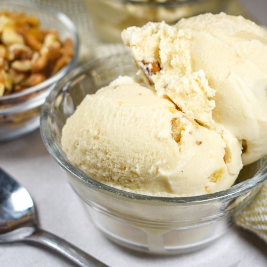 Maple Walnut Ice Cream - Recipe photo by bastecutfold