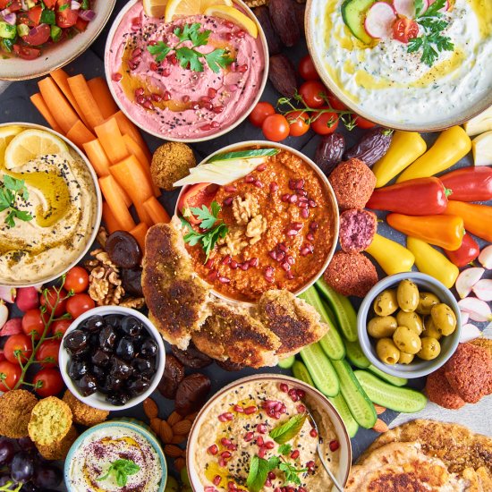 Vegetarian Mezze Feast - Recipe photo by ForThePleasureOfEating