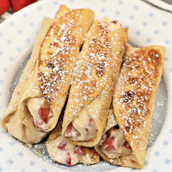 Strawberry Cream Cheese Roll Ups - Recipe photo by Stylish Cravings