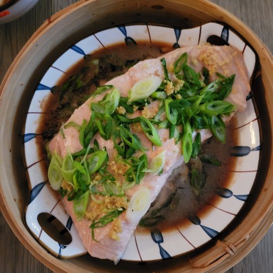 Steamed Salmon with Ginger - Recipe photo by Maca Meillon