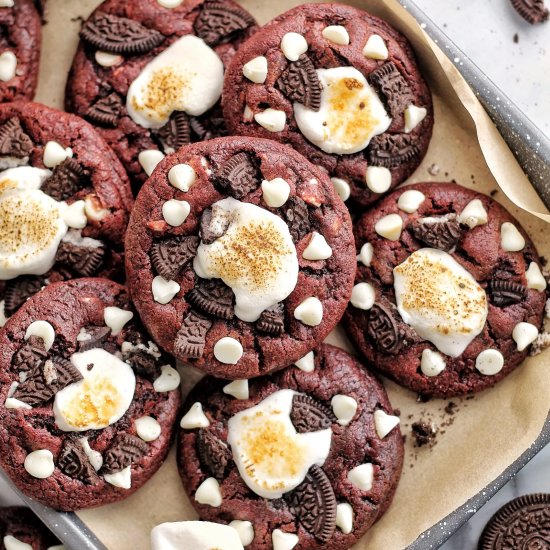 Red Velvet S’mores Cookies - Recipe photo by Ereese