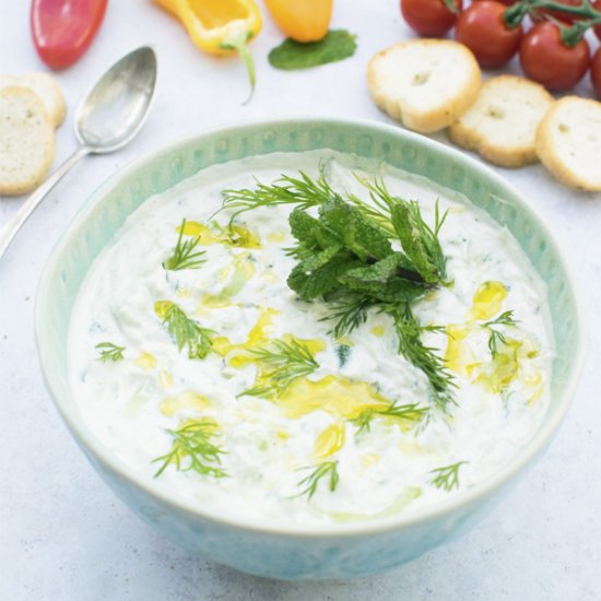 Vegan Tzatziki - Recipe photo by theflexitarian