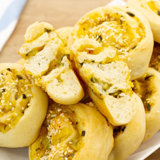 Vegan Rolls with Zucchini - Recipe photo by mecooks.com