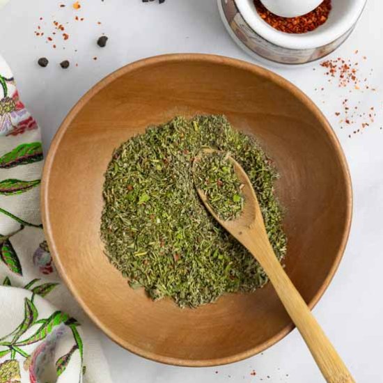 Homemade Mediterranean Seasoning - Recipe photo by Rad Foodie