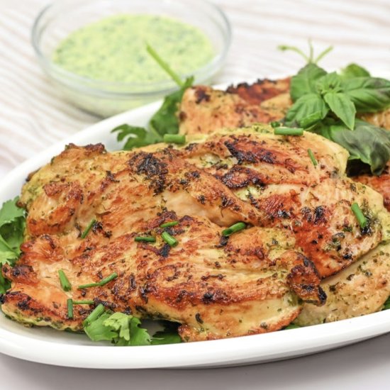 Keto Green Goddess Chicken - Recipe photo by Stylish Cravings