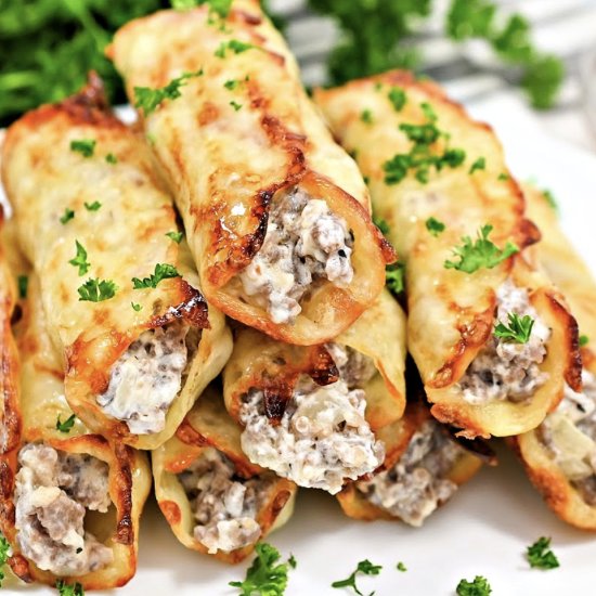 Keto Sausage Lasagna Roll Ups - Recipe photo by Stylish Cravings