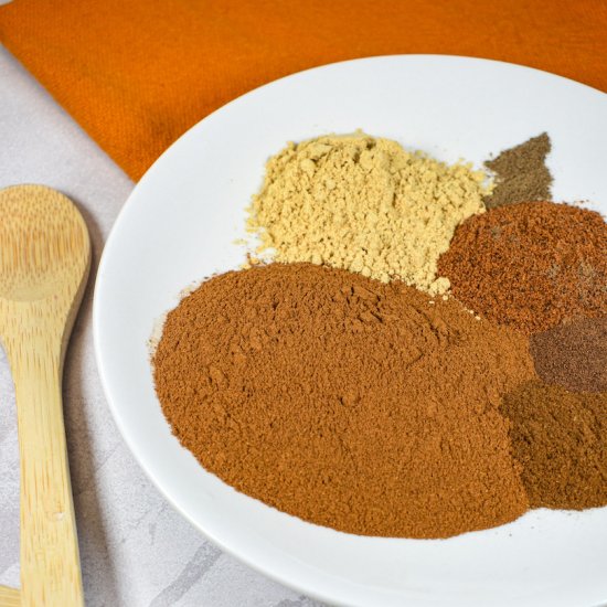 Homemade Pumpkin Spice - Recipe photo by bastecutfold