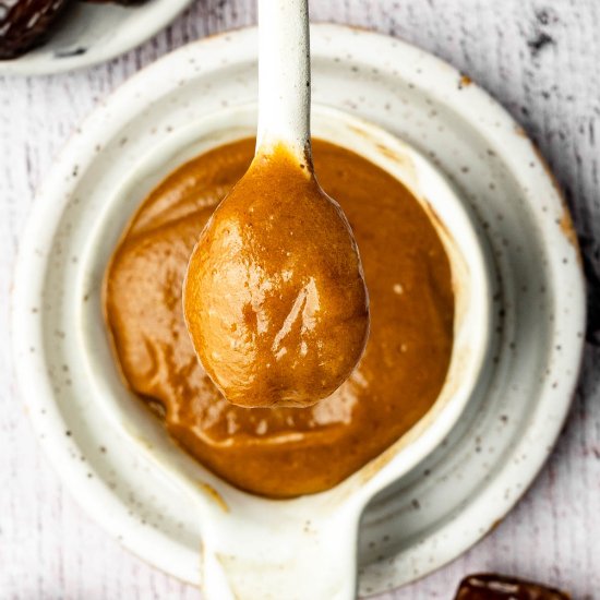 4-Ingredient Date Caramel - Recipe photo by eatfreshglow.com