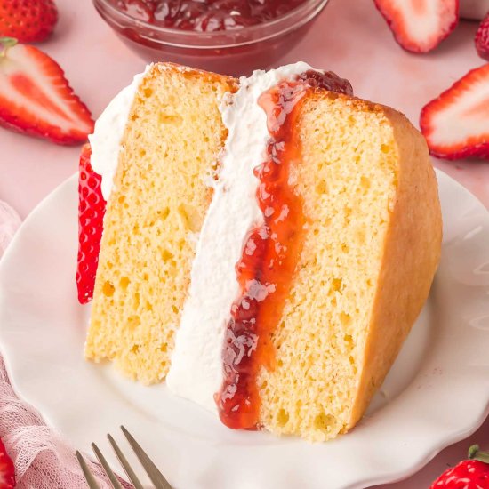 Victoria Sponge Cake - Recipe photo by Tessies Table