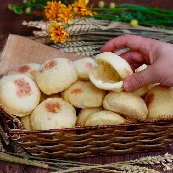 Moroccan Batbout Pita Bread - Recipe photo by Rachida