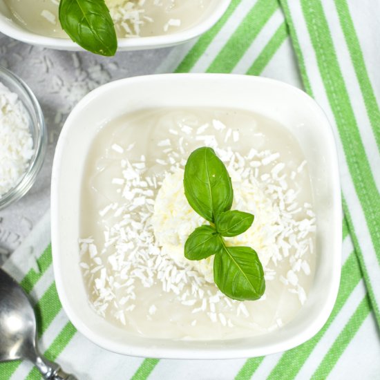 Basil Coconut Pudding - Recipe photo by bastecutfold