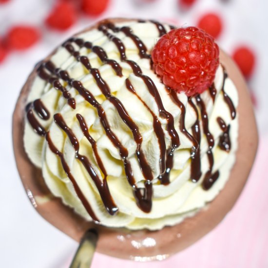 Chocolate Raspberry Milkshake - Recipe photo by bastecutfold