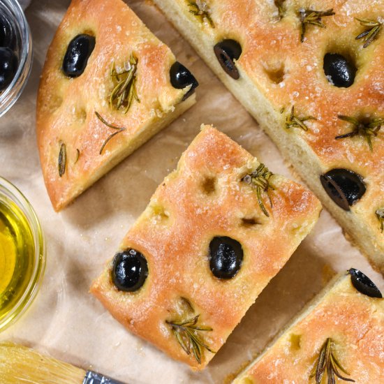 Rosemary Focaccia - Recipe photo by bastecutfold