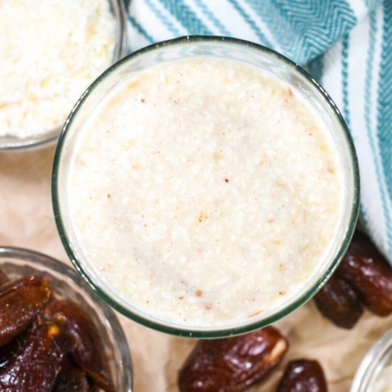 Almond Date Smoothie - Recipe photo by bastecutfold