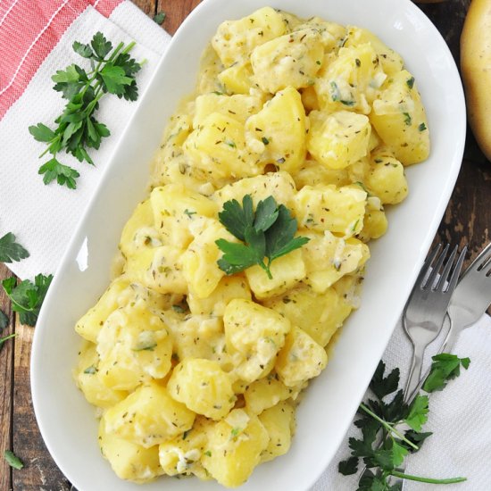 Creamy GARLIC Potatoes - Recipe photo by Spain on a Fork