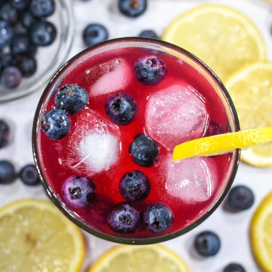 Blueberry Lemonade - Recipe photo by bastecutfold