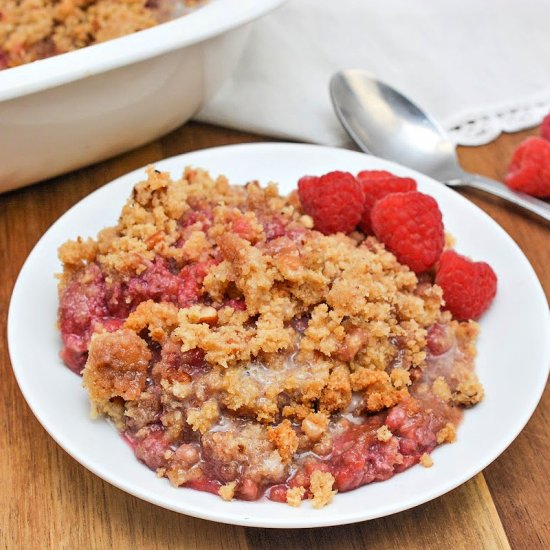 Low Carb Raspberry Crumble - Recipe photo by Foodie Love