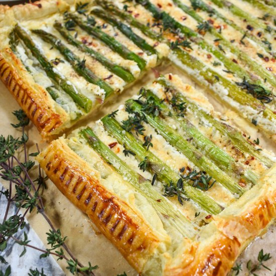 Asparagus Puff Pastry Tart - Recipe photo by bastecutfold