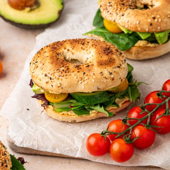 Hummus Veggie Bagel Sandwich - Recipe photo by Abi Thiya