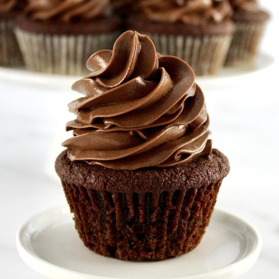 Keto Chocolate Cupcakes - Recipe photo by Keto Cooking Christian