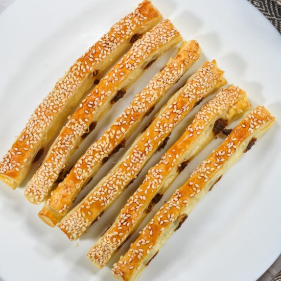 Puff Pastry Anchovy Sticks - Recipe photo by bastecutfold