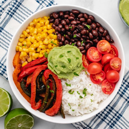 Vegan Fajita Bowl - Recipe photo by Three Little Chickpeas