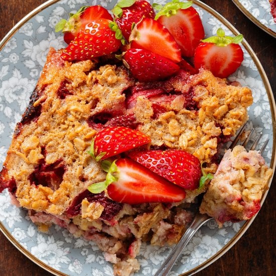 Strawberry Baked Oatmeal - Recipe photo by thehealthfulideas
