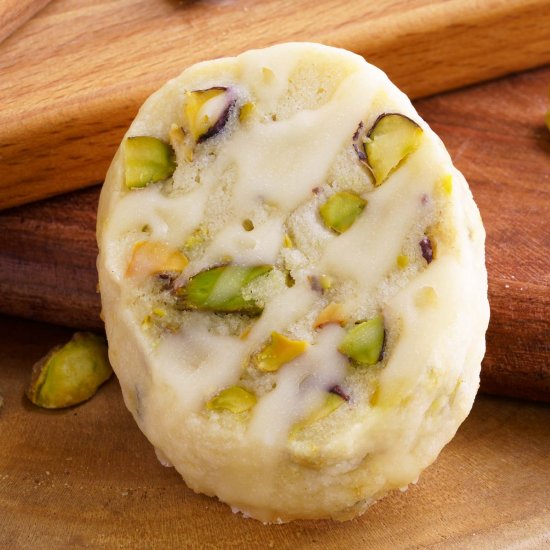 Lemon Pistachio Cookies - Recipe photo by Mycookiejourney