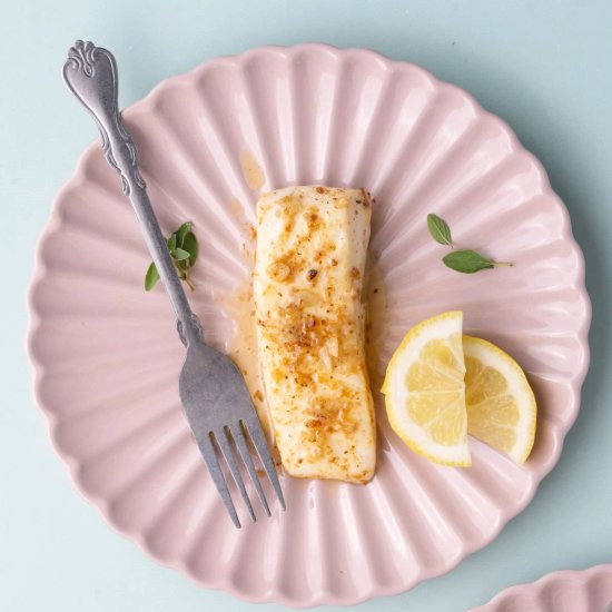 5-Ingredient Lemon Butter Halibut - Recipe photo by marleysmenu