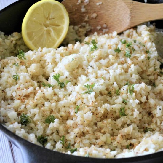 Garlic Butter Cauliflower Rice - Recipe photo by Foodie Love