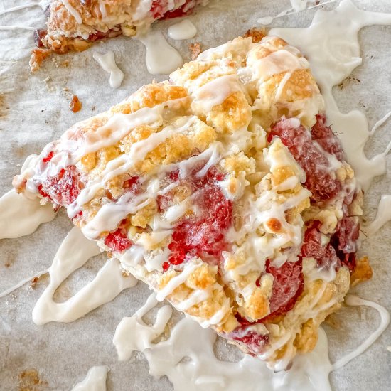 White Chocolate Raspberry Scones - Recipe photo by peanutbutterandjulie