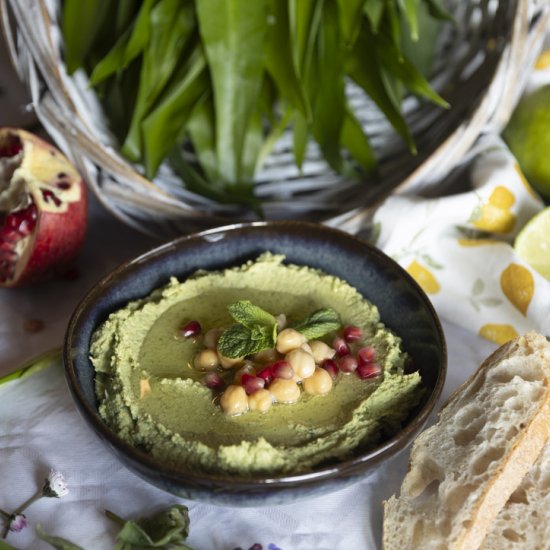 Easy Wild Garlic Hummus - Recipe photo by Apinchofsaffron_Amsterdam