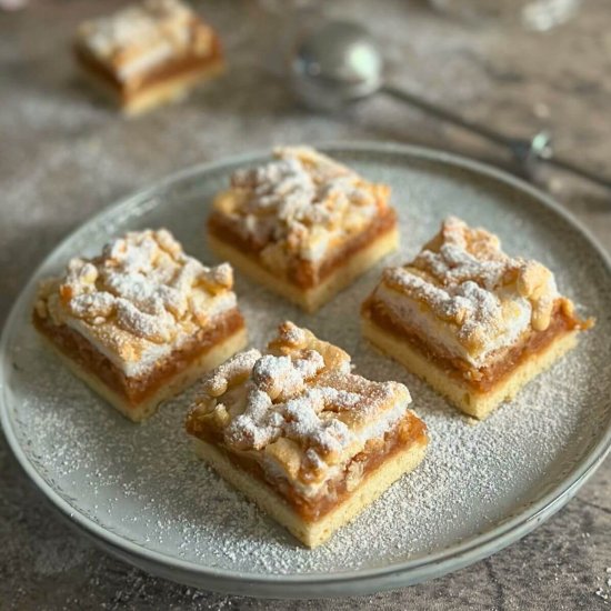 Apple Crumble Bars - Recipe photo by JoinYourLife Food Recipes